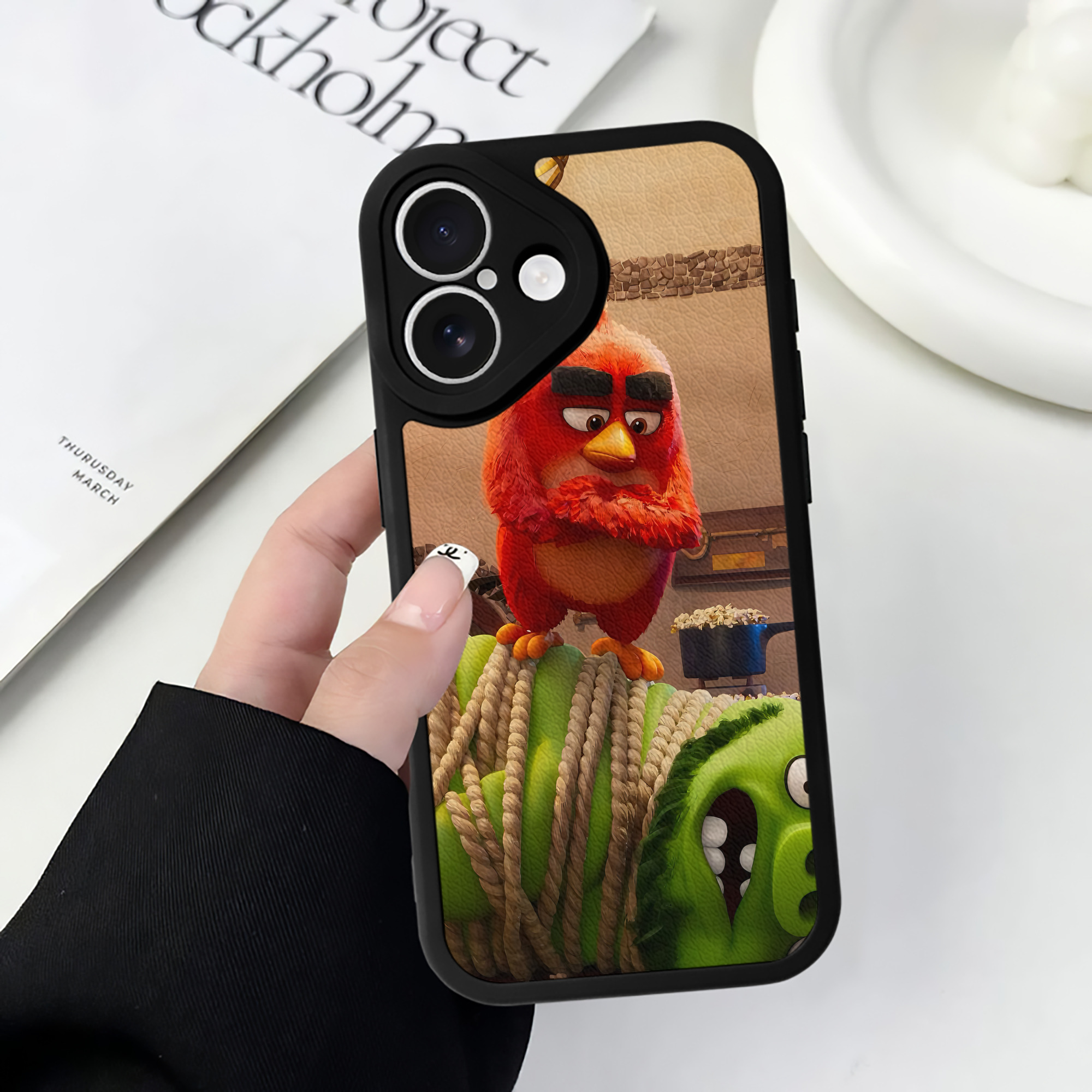 （画像用） Angry Birds アングリーバード 【iPhone 16シリーズ対応】シリコンスマホケース（レザー調） 材質：シリコン